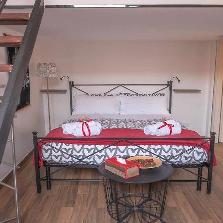 Ferienwohnung Little House In The Centre Nettuno Exterior foto
