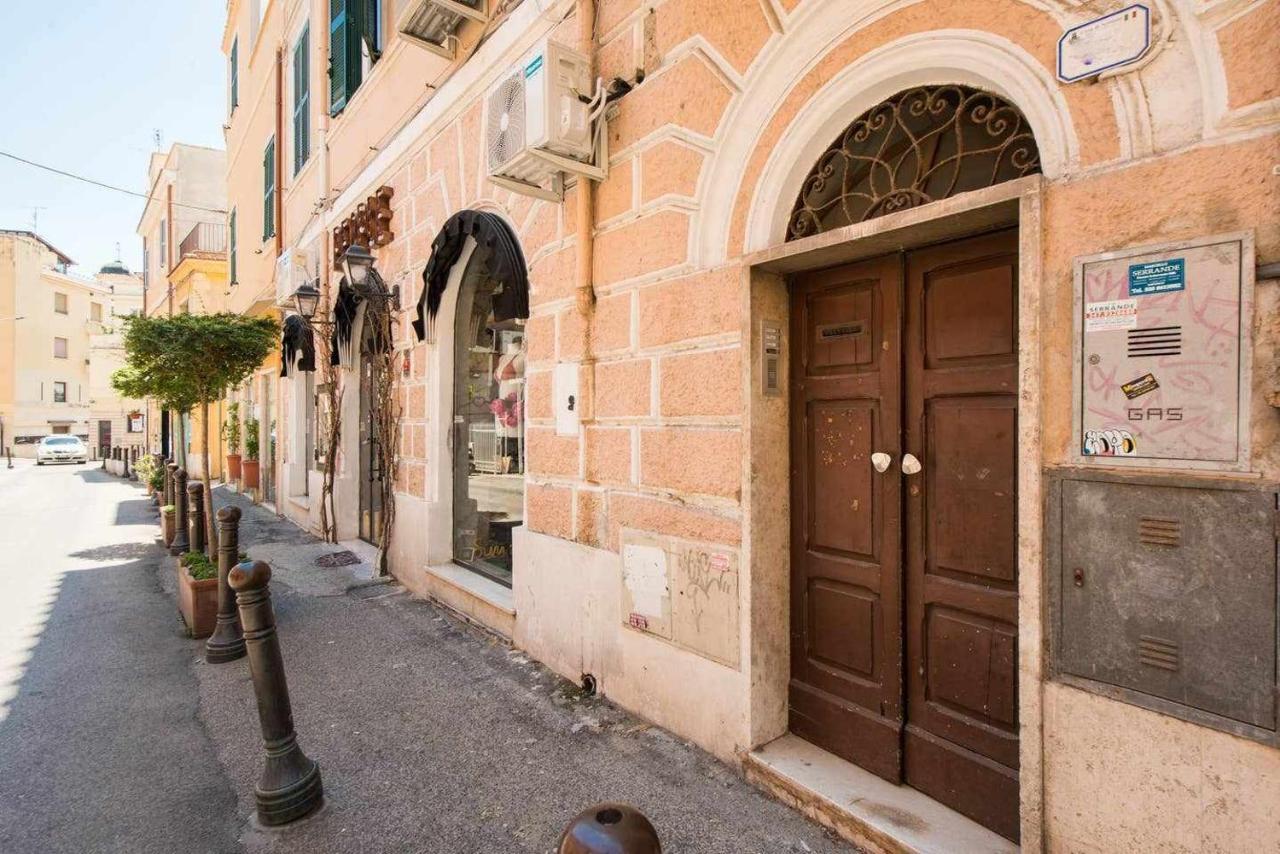 Ferienwohnung Little House In The Centre Nettuno Exterior foto